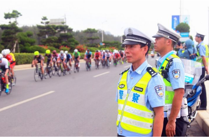 警用對講機全是PDT？警察常用的模擬對講機頻段，你知道幾個？