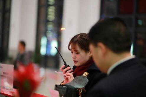 派出所民警有權沒收我的對講機嗎？